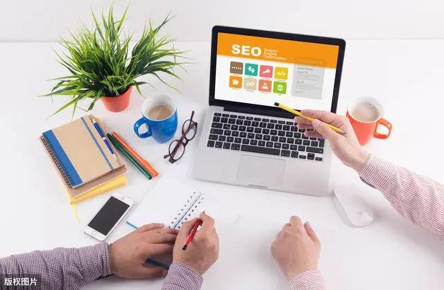 于和伟到吴石墓前献花